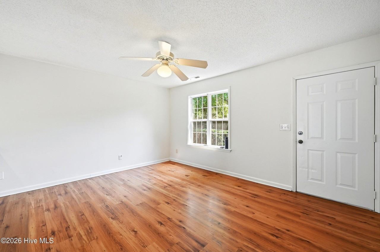 118 Avondale Ave #B - Photo 3 of 42