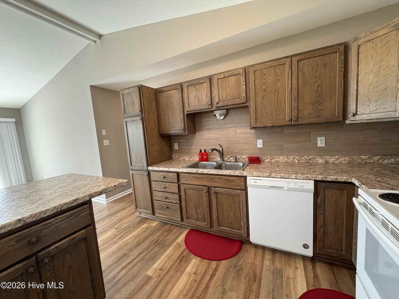 7019 Sound Dr - Photo 6 of 12