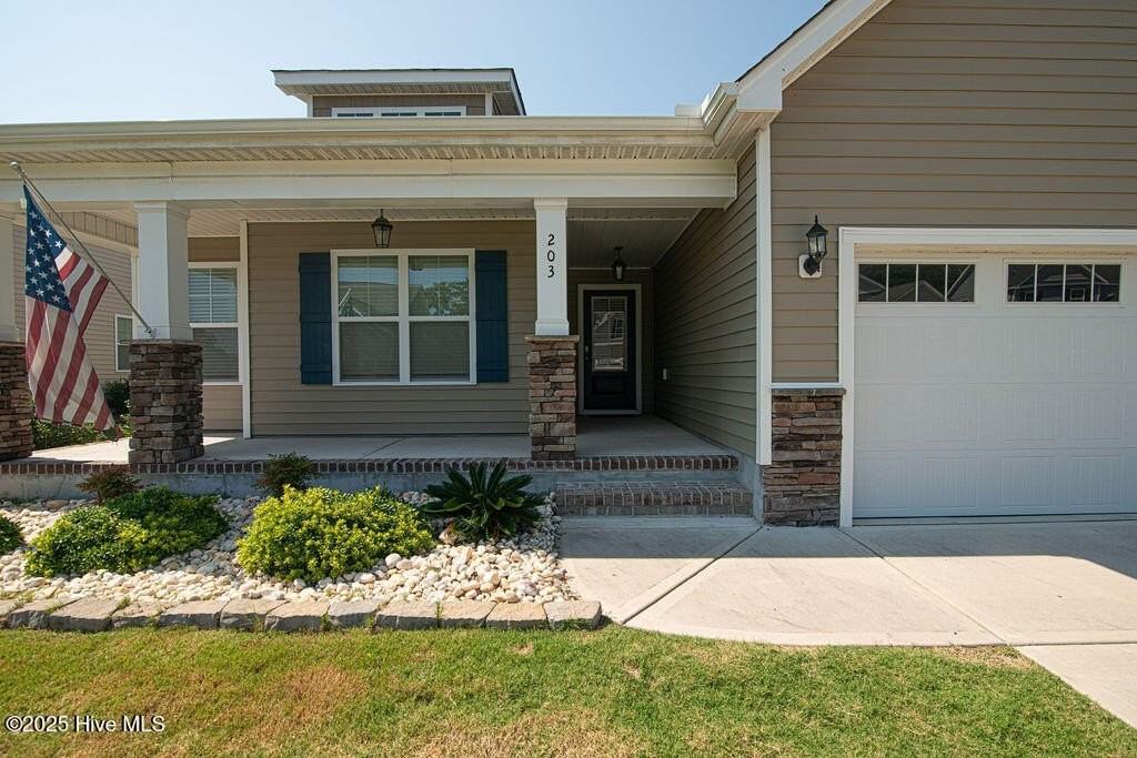 203 Pastoral Ct - Photo 3 of 32