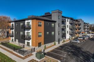 featured image of 415 S Ramsey Ave