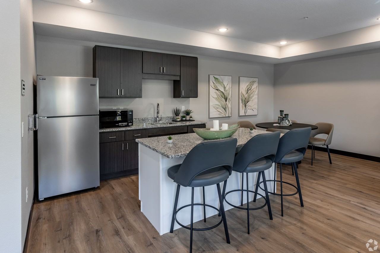 Midtown Lofts - Photo 4 of 10