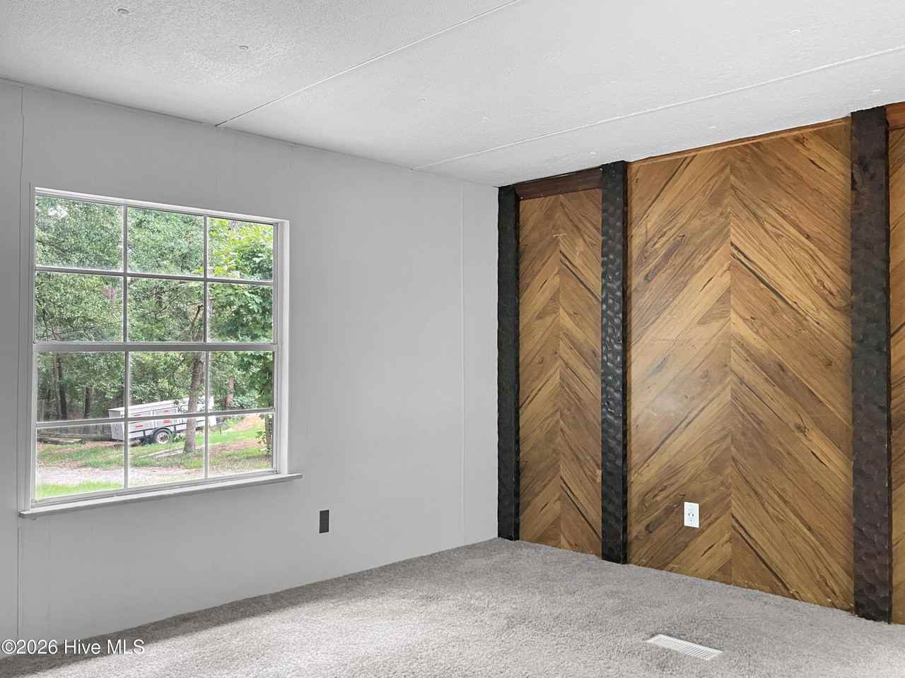 3018 Carswell Dr - Photo 4 of 10