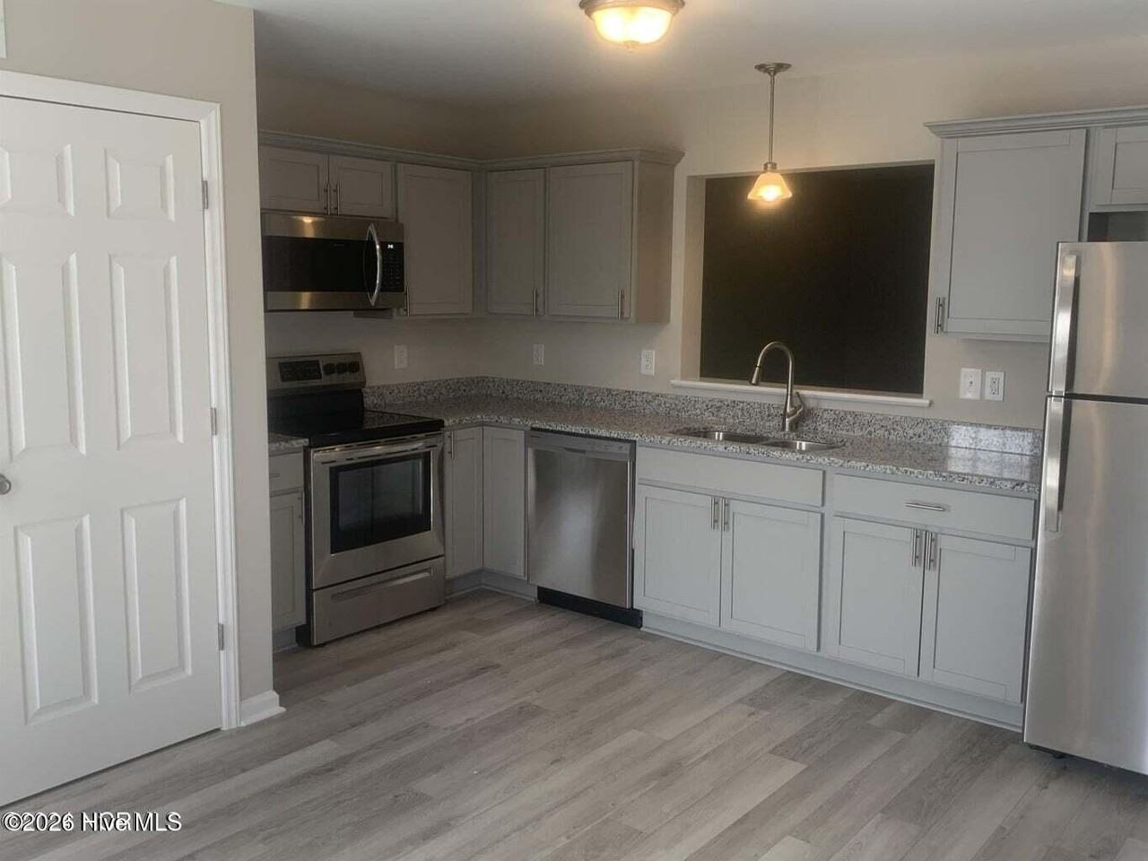 317 S Pointe Dr #A - Photo 2 of 8