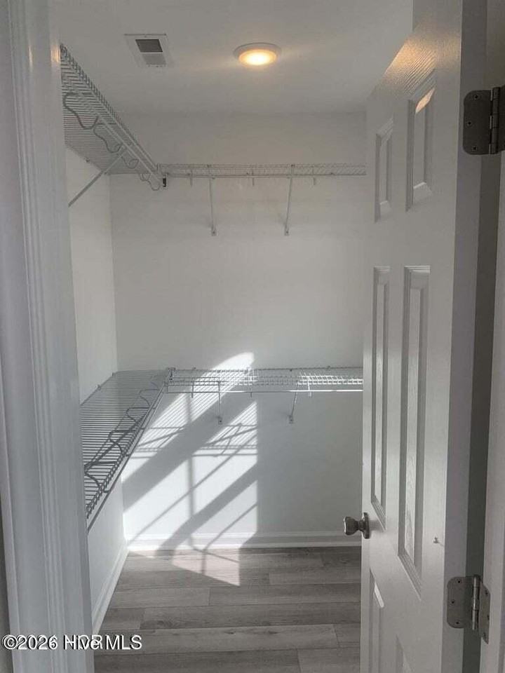 317 S Pointe Dr #A - Photo 5 of 8