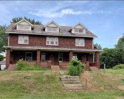 featured image of 724 S Linden Ave