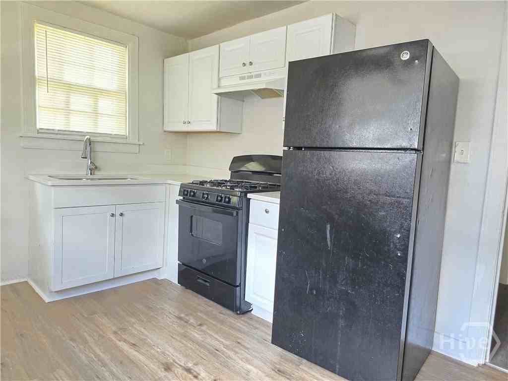 3708 Montgomery St - Photo 5 of 11