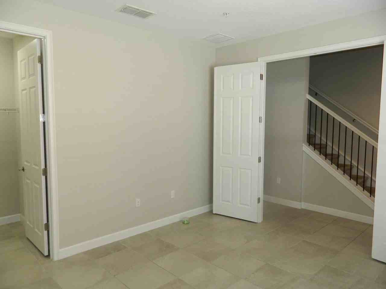 1330 Bolton Pl - Photo 5 of 29