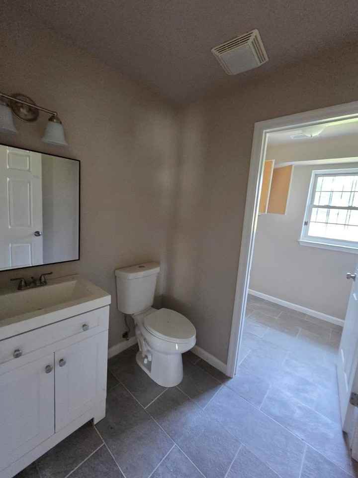 1815 9th Ave N - Photo 3 of 22