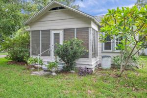 featured image of 2502 York St S