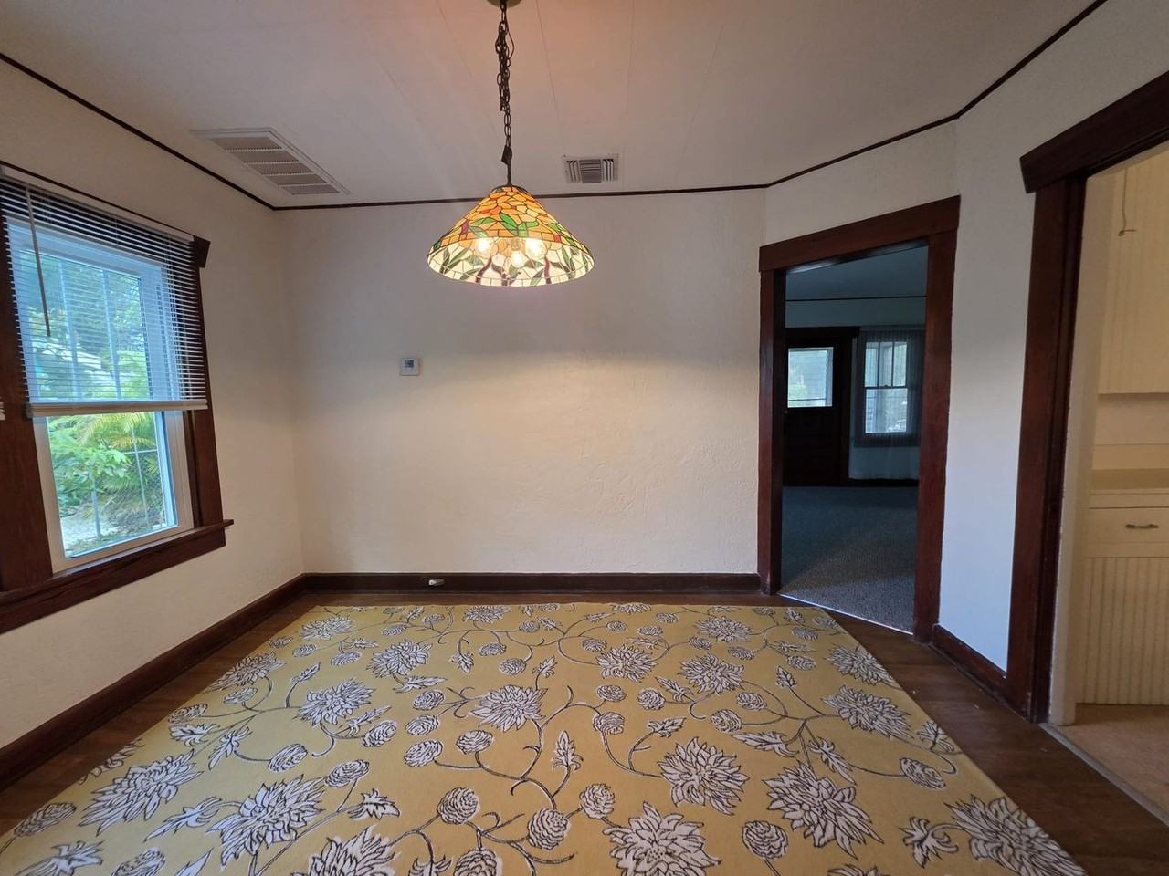 2502 York St S - Photo 5 of 35