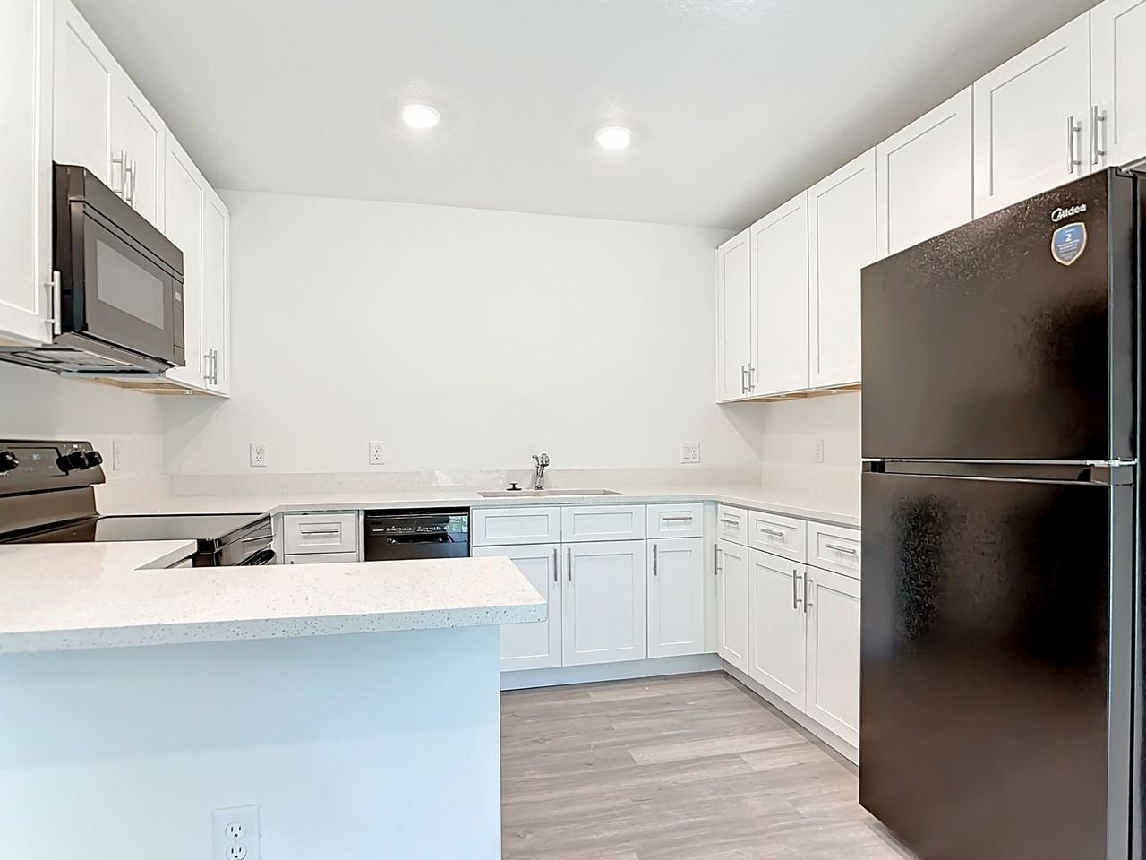 3067 Quarter St - Photo 7 of 22