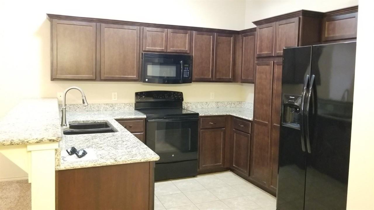 3119 113th St - Photo 5 of 16