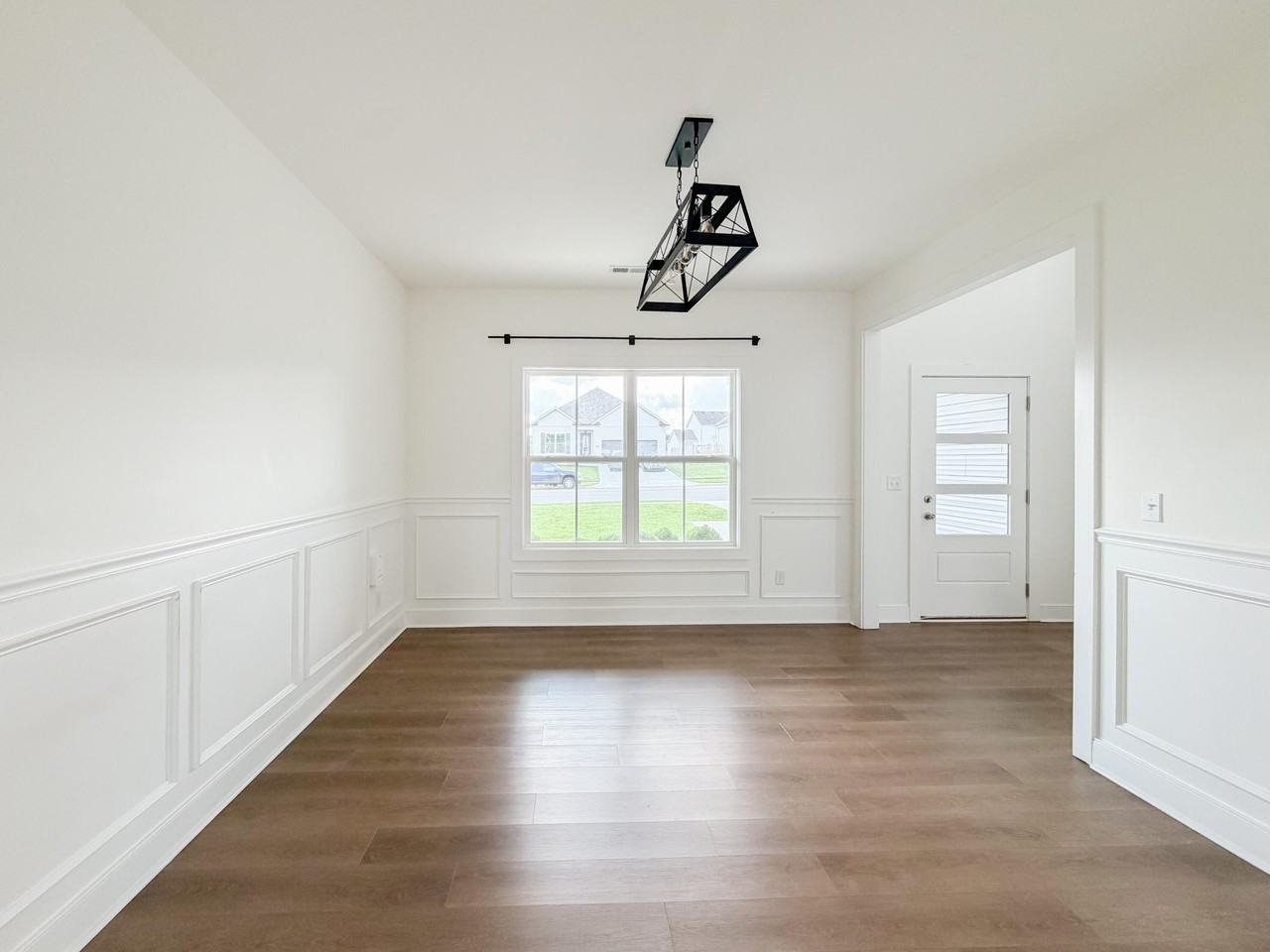 208 Skaggs Blvd - Photo 7 of 28