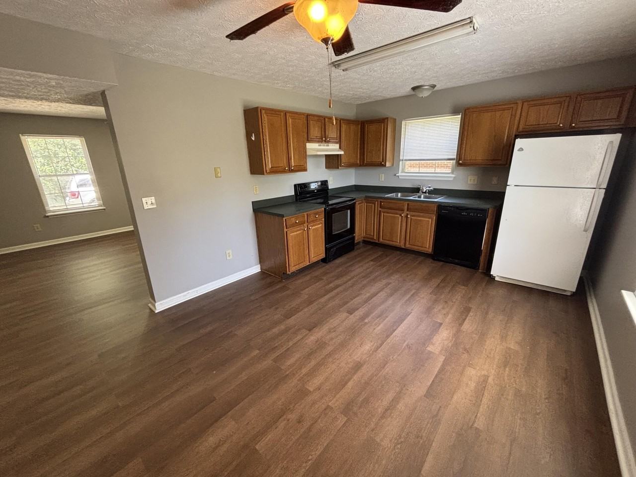 2740 Hayden Park Ln - Photo 2 of 12