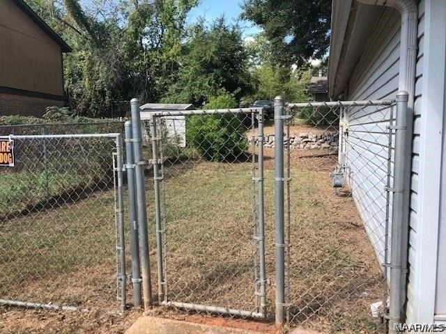 30 Rosewood Ct - Photo 3 of 13