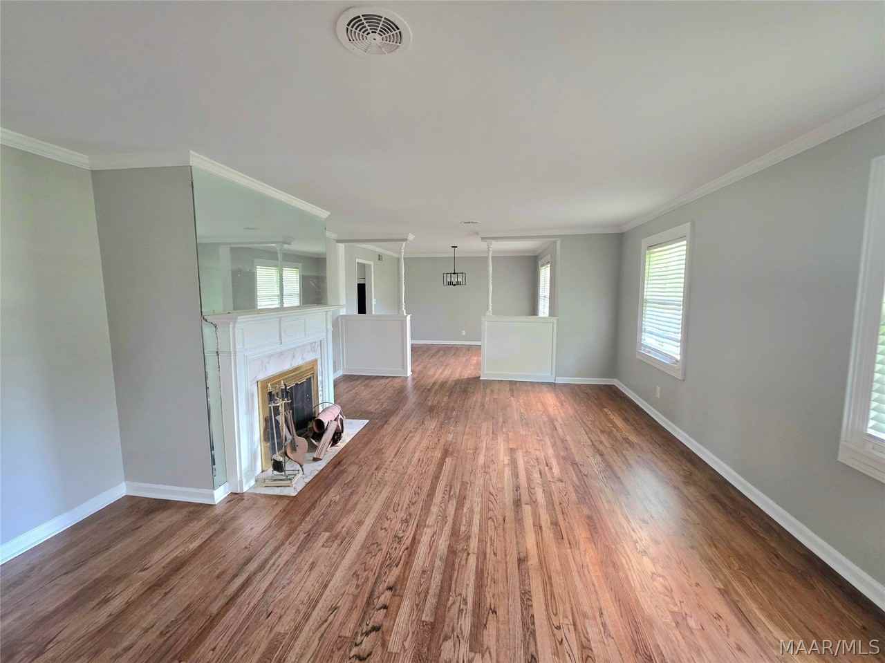 2663 Ashlawn Dr - Photo 2 of 13