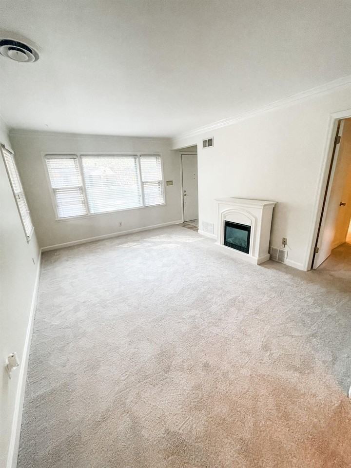 1270 PERKINS TERRACE Rd - Photo 4 of 9