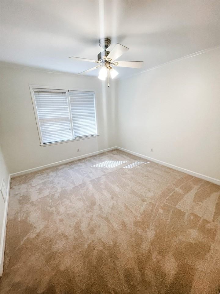 1270 PERKINS TERRACE Rd - Photo 7 of 9