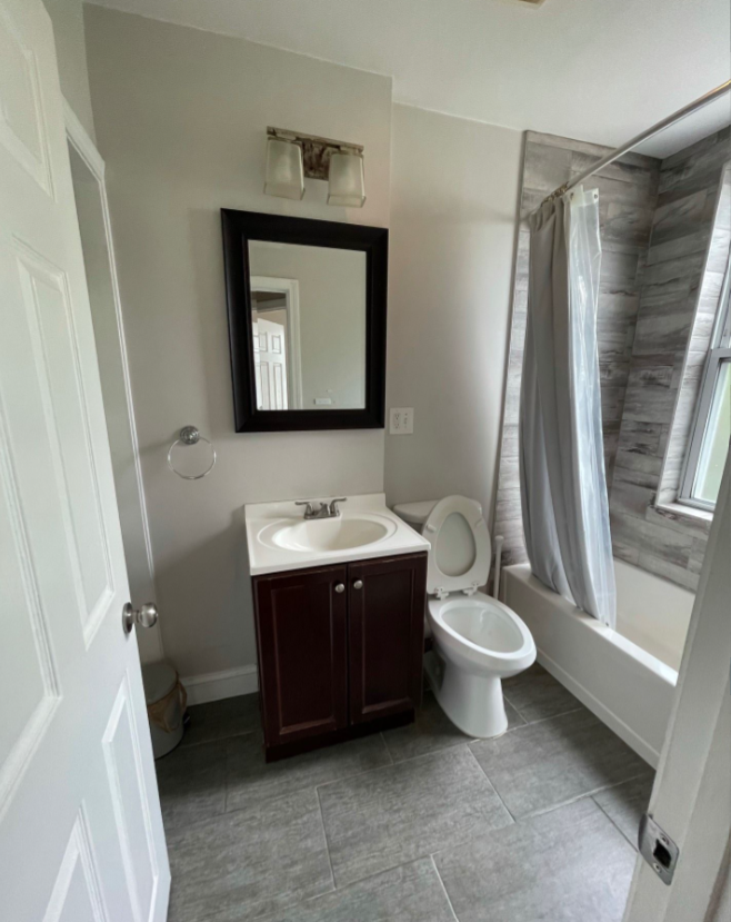 241 Maverick St #3 - Photo 7 of 8