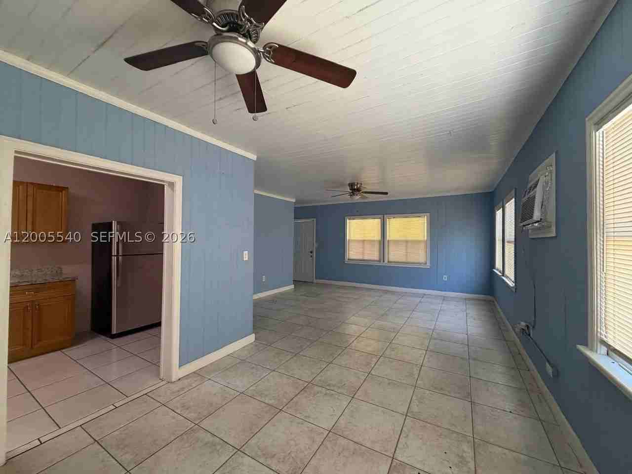 2835 Sw 37th Ct #1 - Photo 3 of 11