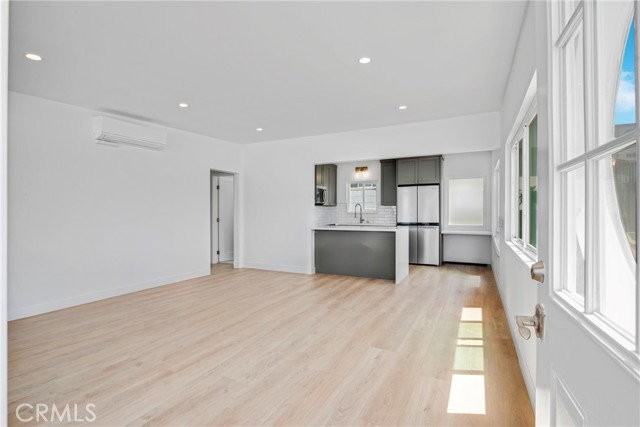 3600 The Strand #D - Photo 4 of 8