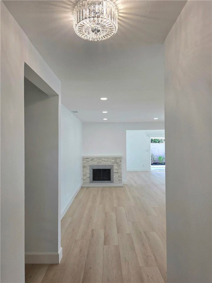 1870 W 180th St - Photo 4 of 7
