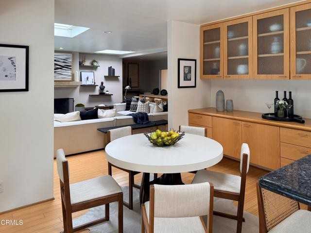 2107 Kress St - Photo 6 of 8