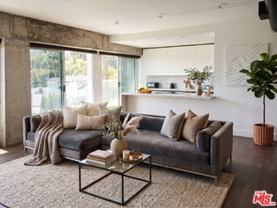 838 N Doheny Dr #4B - Photo 1 of 1