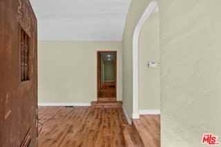 2569 Patricia Ave - Photo 5 of 8