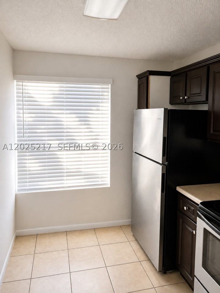 2240 Sw 81st Ave #2240 - Photo 5 of 19