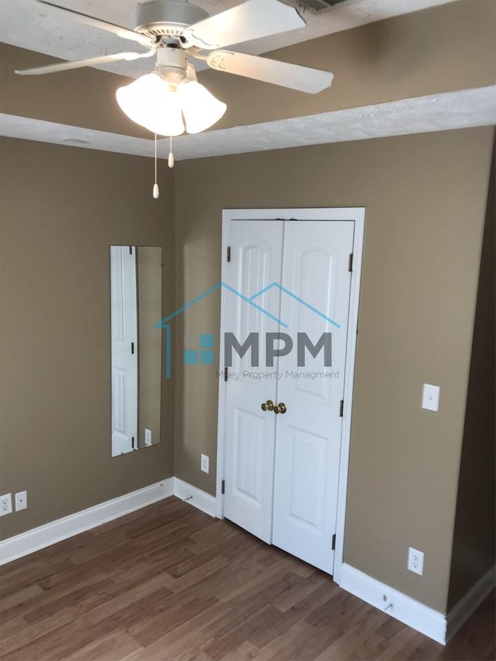 407 Good Hope Rd #1 - Photo 4 of 8