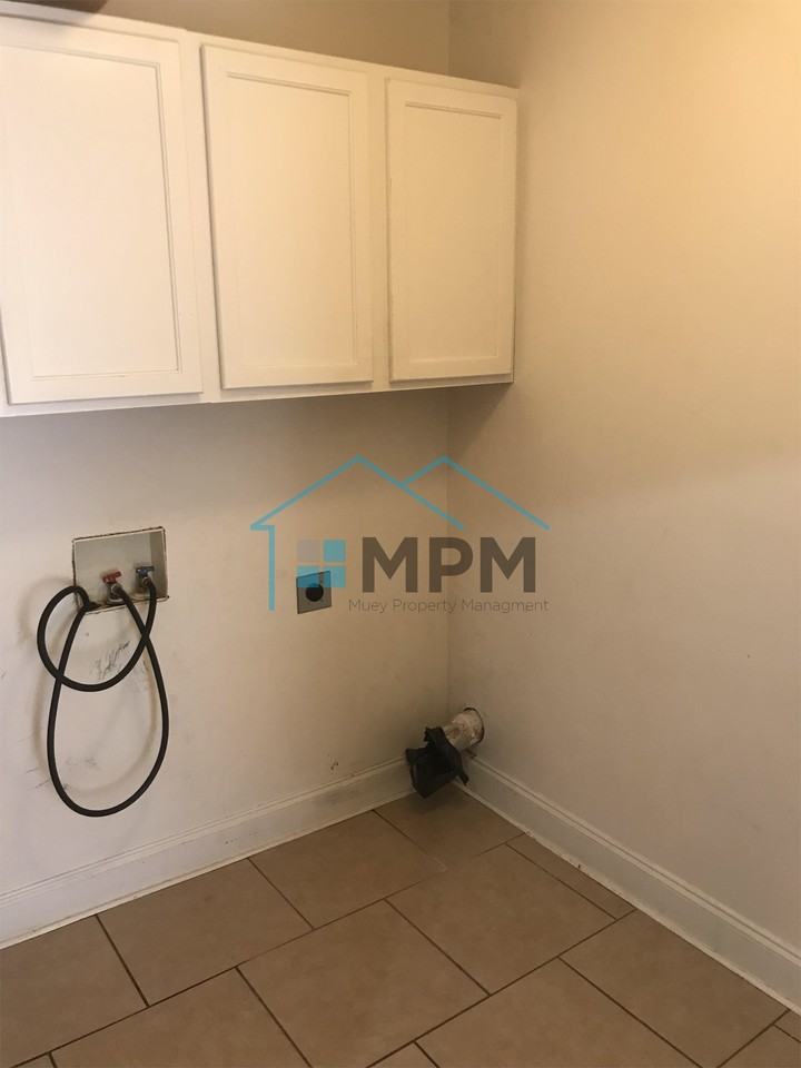 407 Good Hope Rd #1 - Photo 6 of 8
