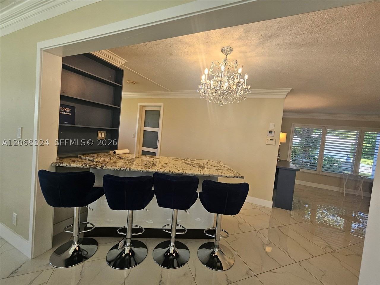 2661 Nw 4th Ave - Photo 5 of 31
