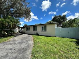 3101 Sw 102nd Pl #0 - Photo 1 of 1