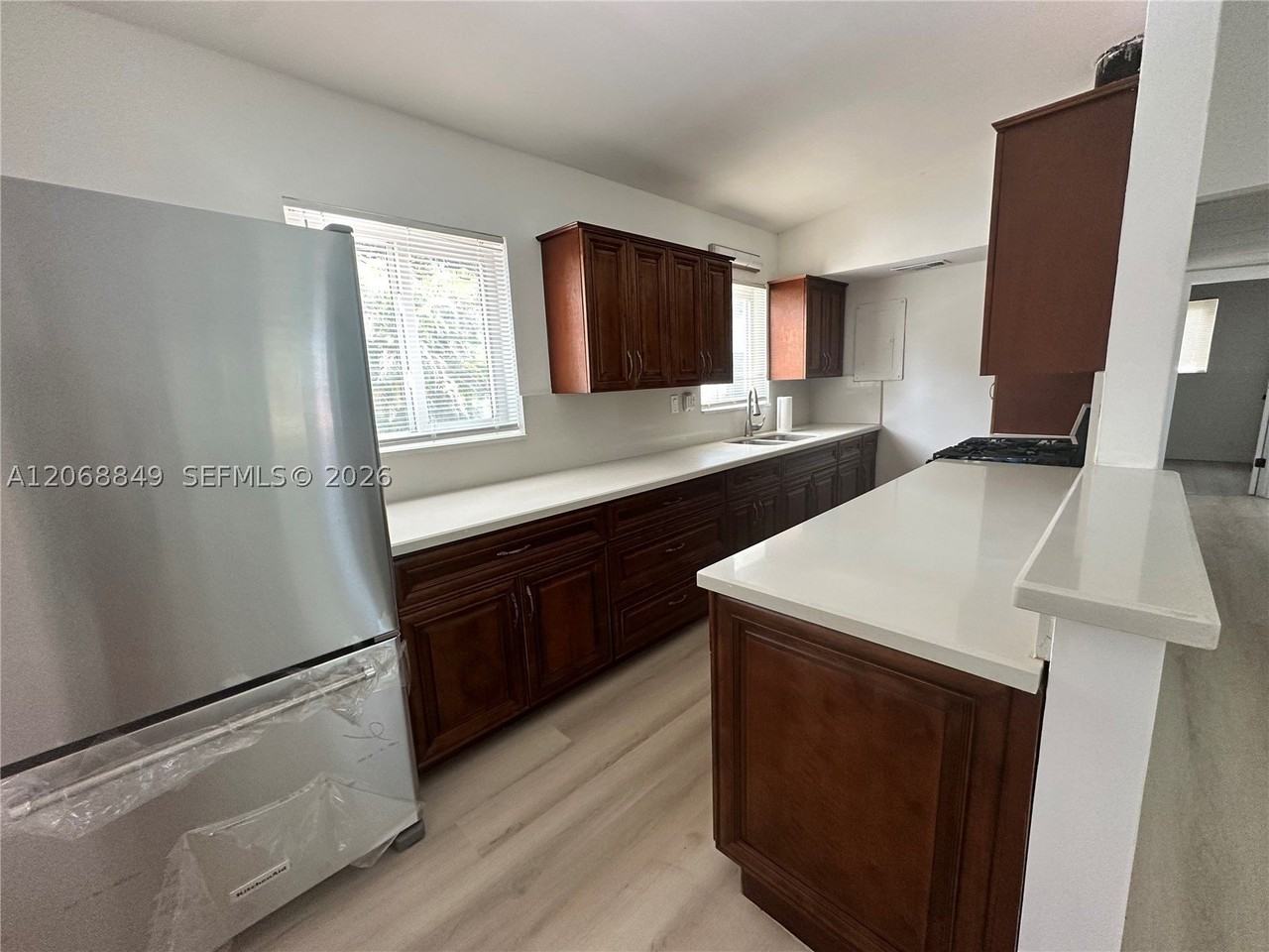 3101 Sw 102nd Pl #0 - Photo 5 of 19