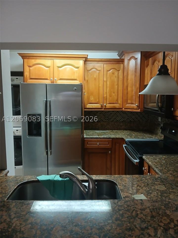 2409 W 52nd Pl #5-2 - Photo 4 of 20