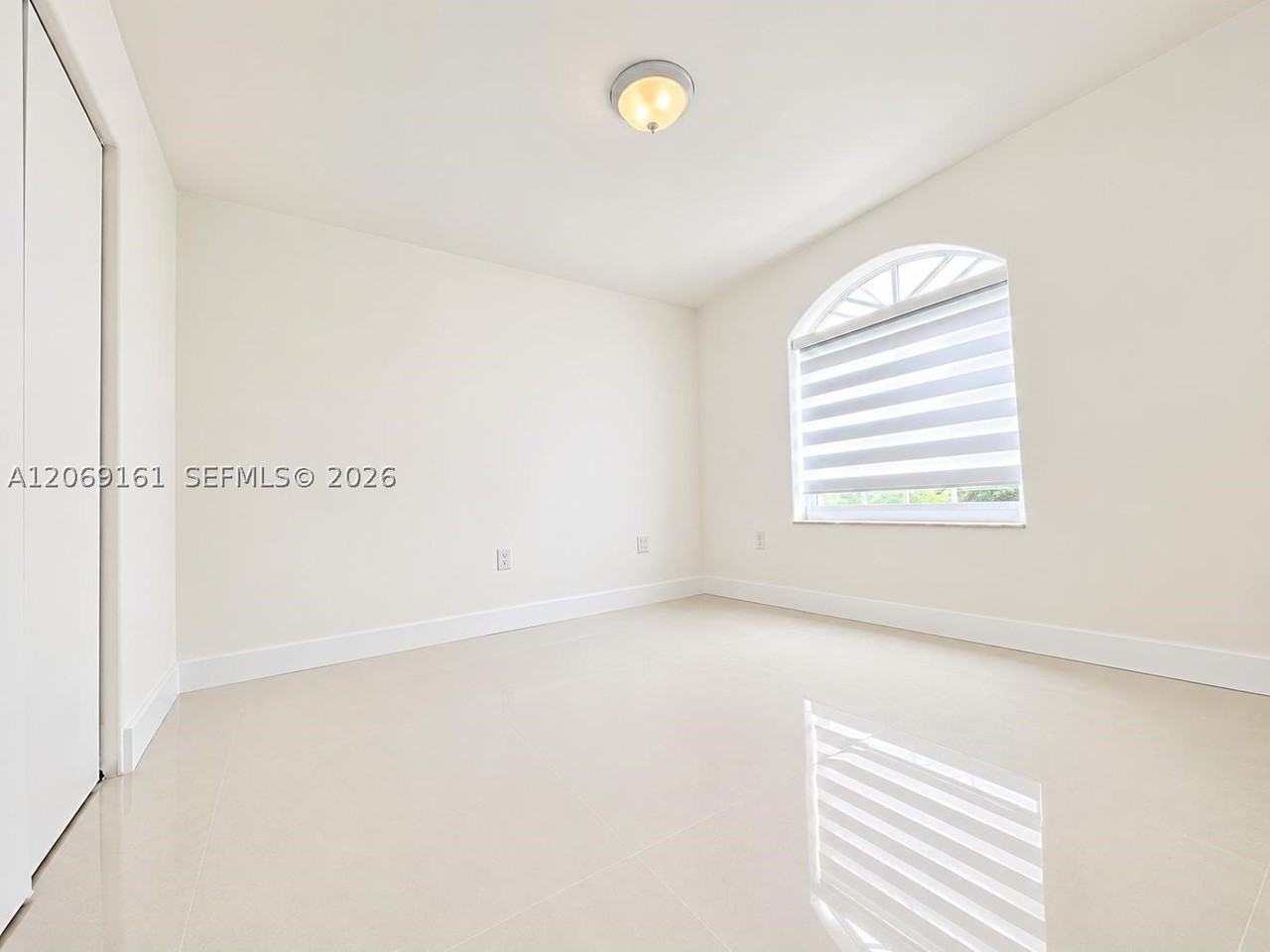 1063 Sw 142nd Ave #1063 - Photo 6 of 7