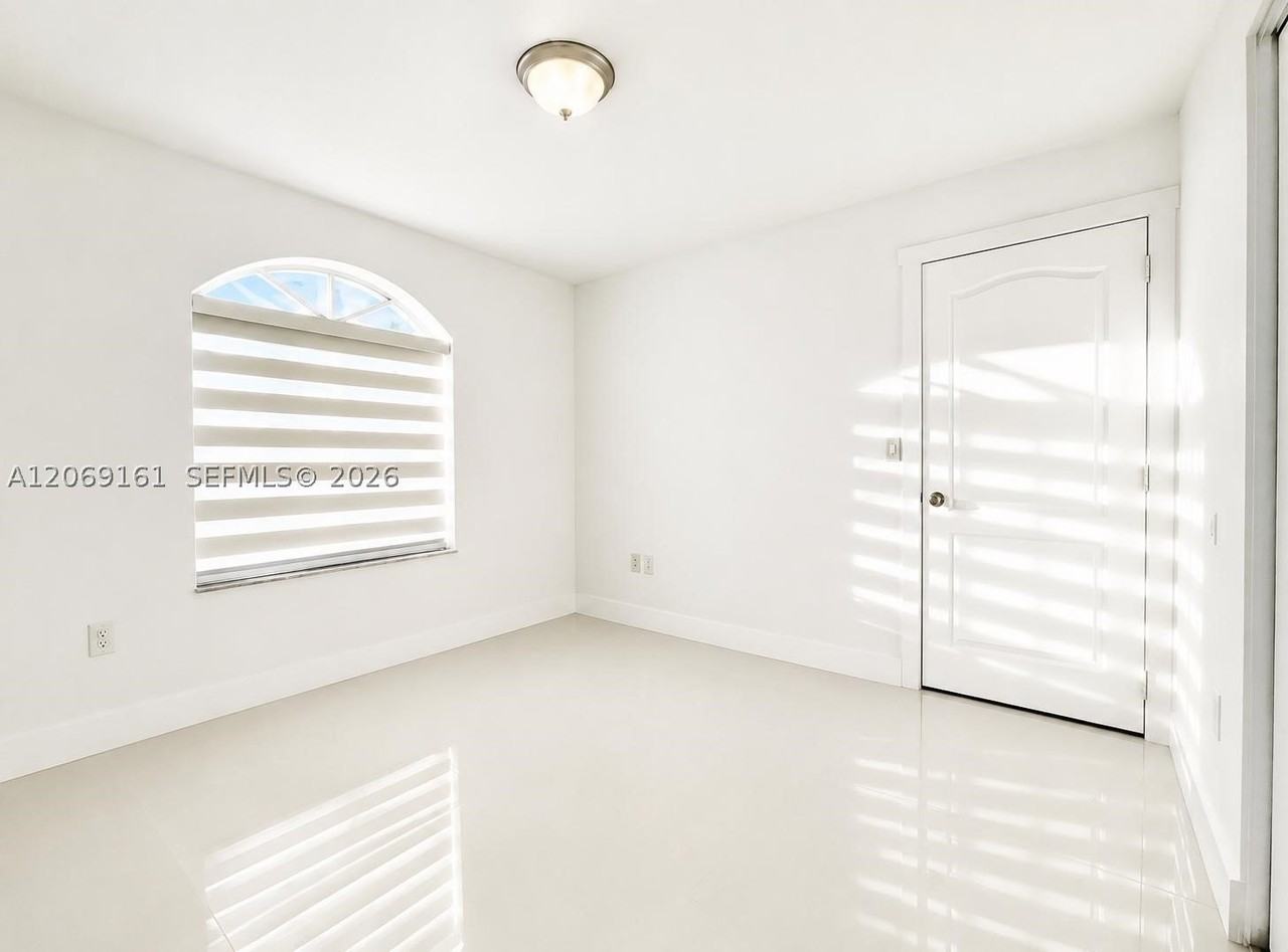 1063 Sw 142nd Ave #1063 - Photo 7 of 7