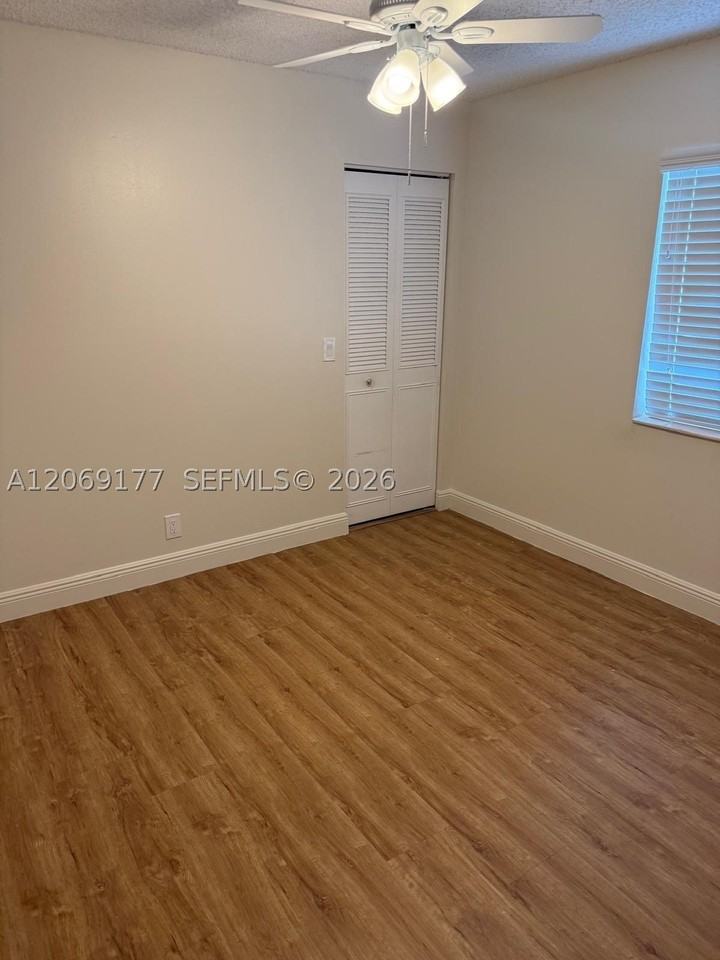 529 Shady Pine Way #B2 - Photo 7 of 10