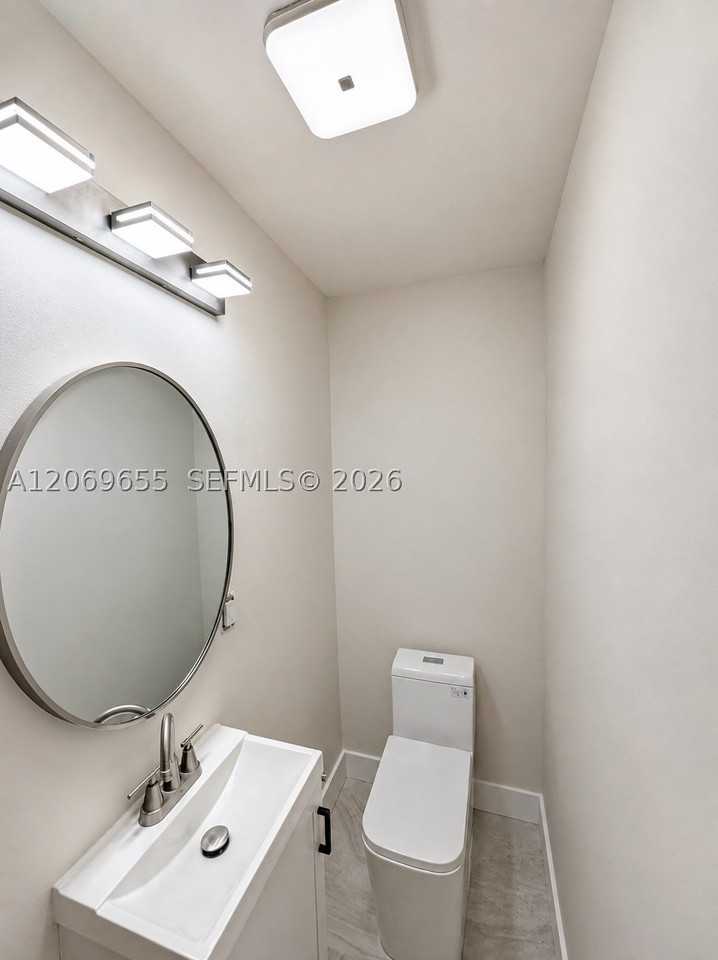 20435 Nw 37th Ct - Photo 6 of 16