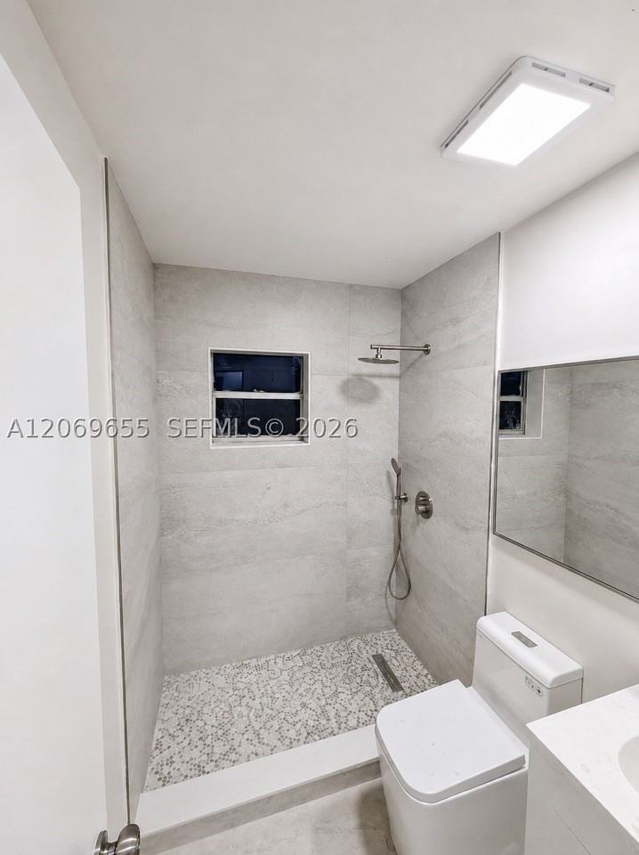 20435 Nw 37th Ct - Photo 4 of 16