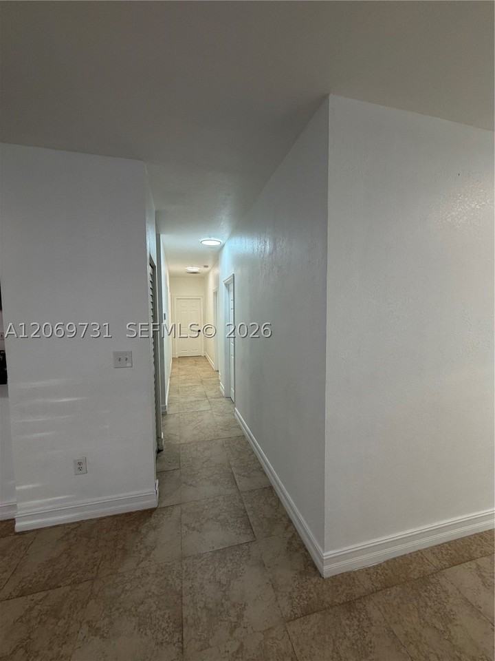 22727 Sw 125th Ave #B - Photo 4 of 15