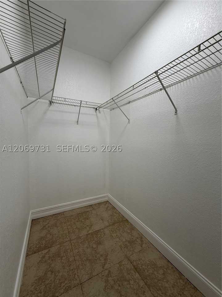 22727 Sw 125th Ave #B - Photo 6 of 15