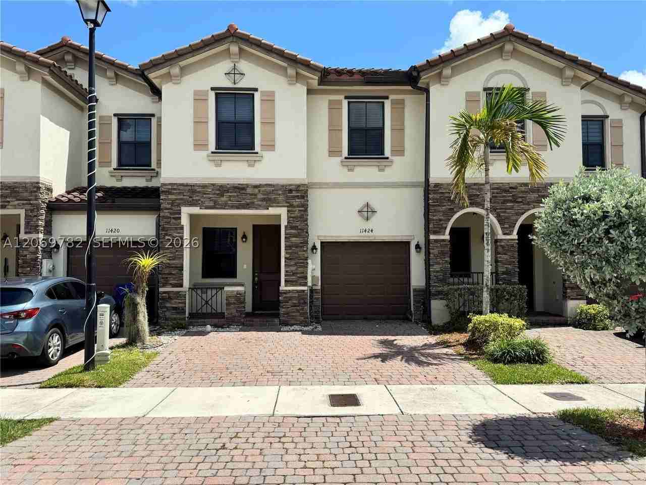 11424 Sw 252nd St - Photo 2 of 50