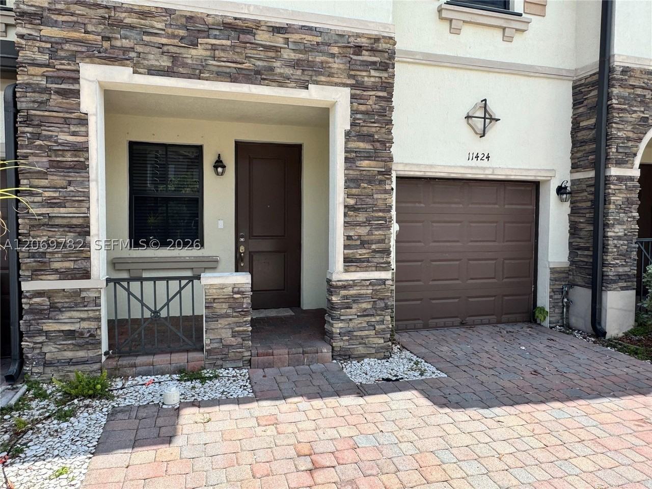 11424 Sw 252nd St - Photo 3 of 50