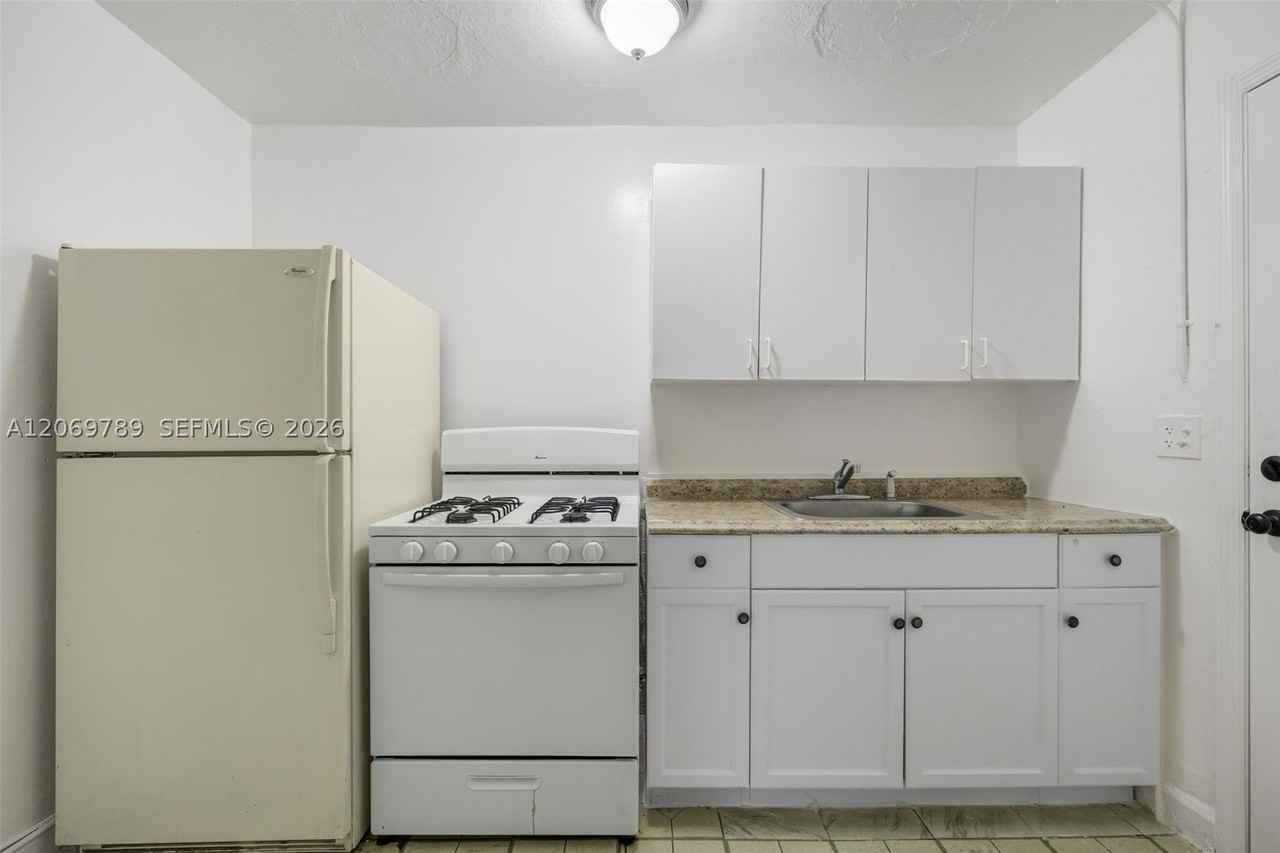126 Sw 18th Ave #4