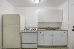 126 Sw 18th Ave #4 - Photo 1 of 1