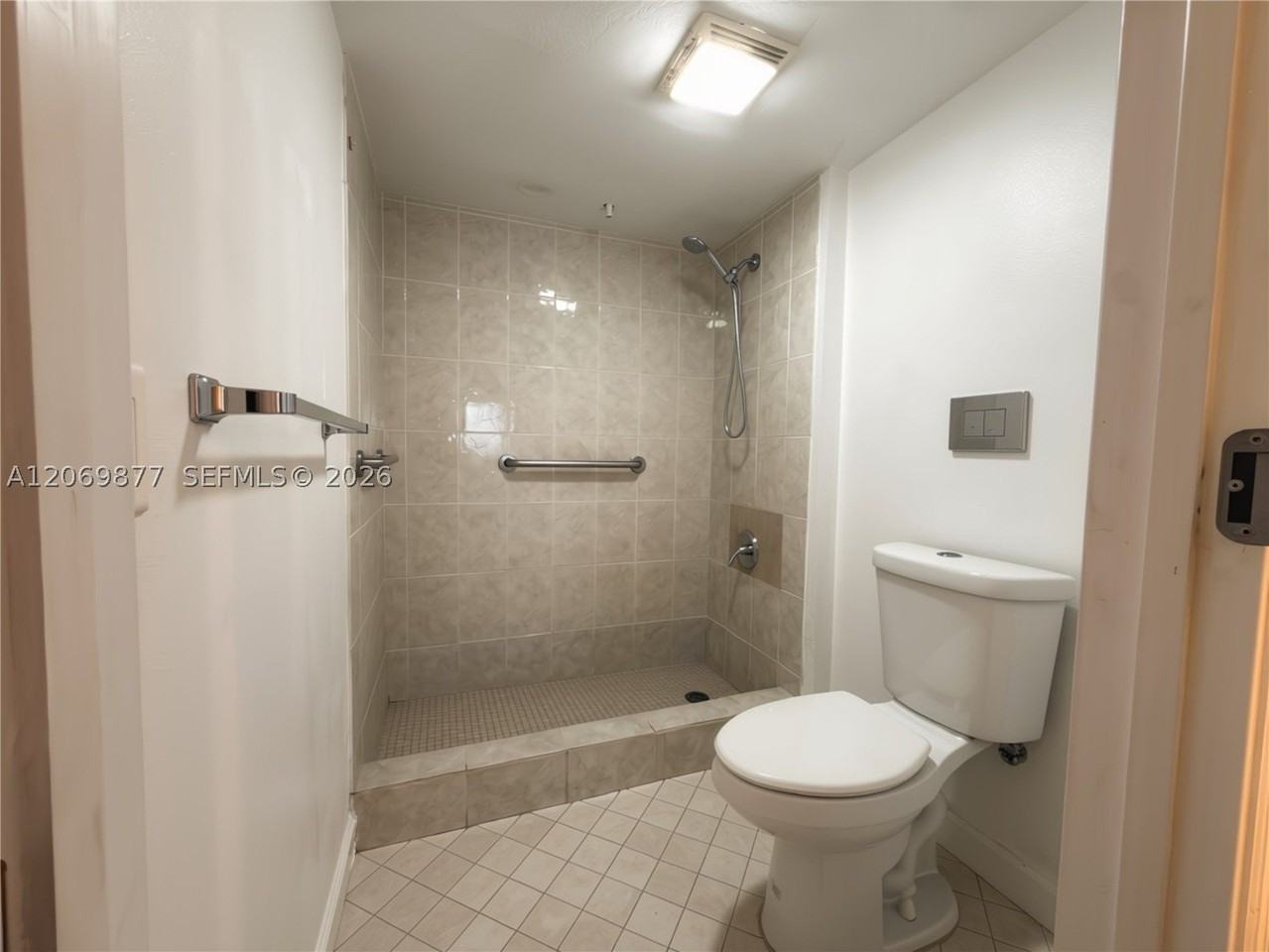 1301 Sw 142nd Ave #104H - Photo 7 of 35
