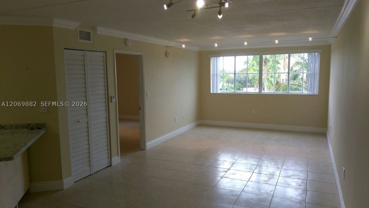 6195 Nw 186th St #417 - Photo 4 of 15