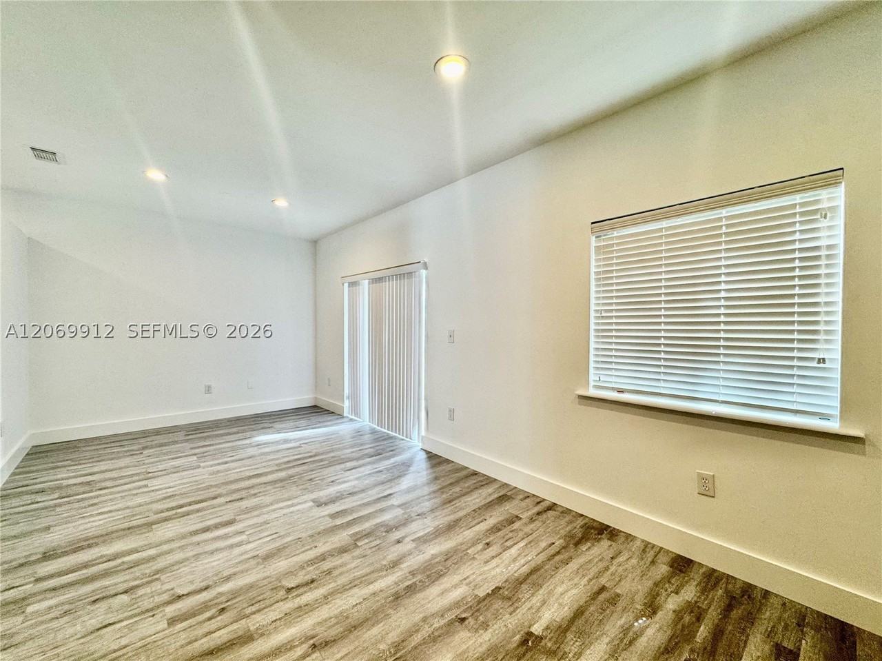 14333 Sw 125th Ct - Photo 7 of 18